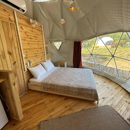 Pavlonyaguestfarm Dome House 3 Holiday home *